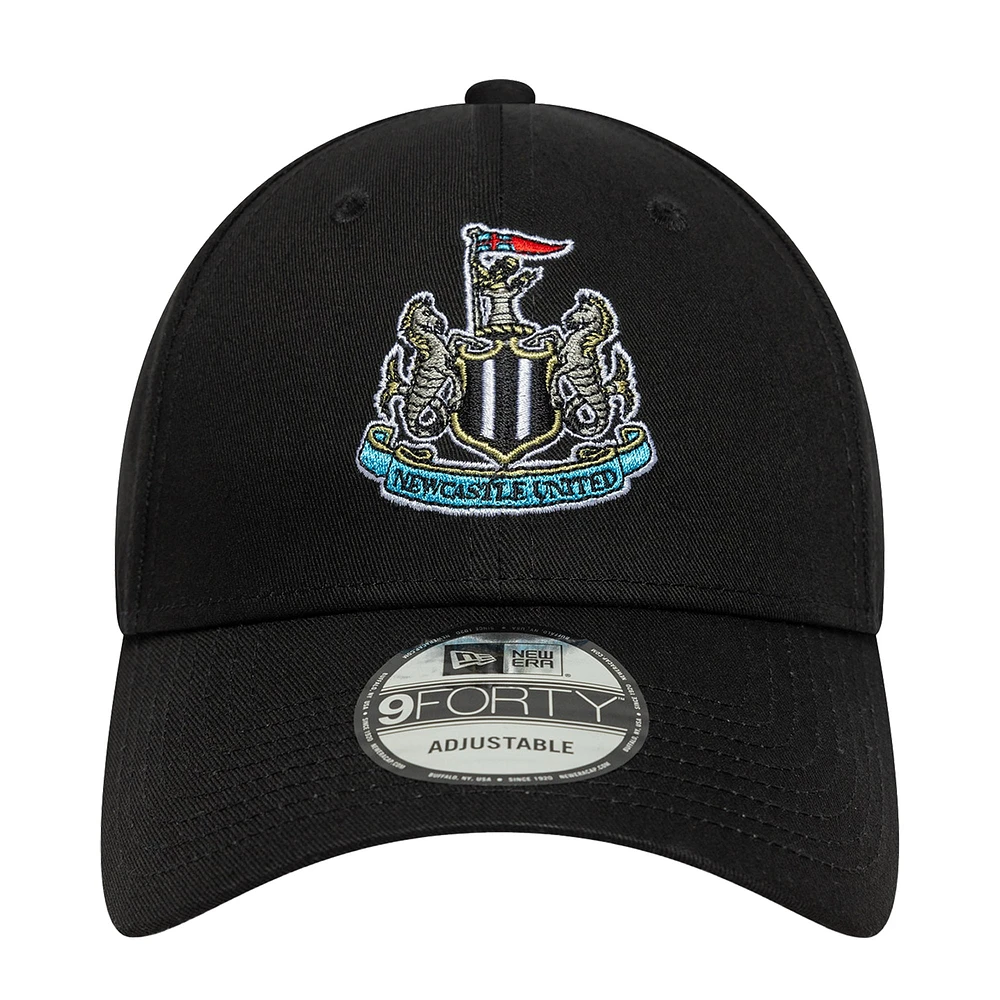 Men's New Era  Black Newcastle United Core 9FORTY Adjustable Hat