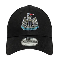Men's New Era  Black Newcastle United Core 9FORTY Adjustable Hat