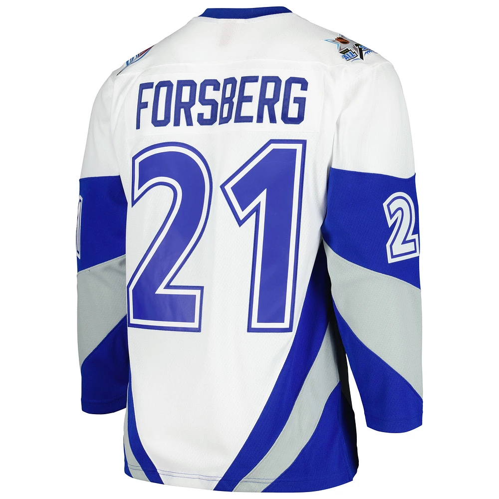 Maillot de joueur la ligne bleue du Match des étoiles LNH 1999 Mitchell & Ness Peter Forsberg blanc pour hommes