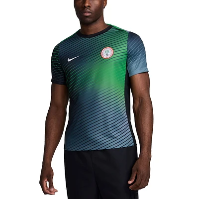 Haut d'avant-match Nike gris pour homme de l'équipe nationale du Nigeria 2024 Academy Pro