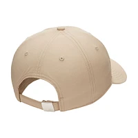 Casquette ajustable Nike Khaki Metal Futura Lifestyle Club Performance pour homme