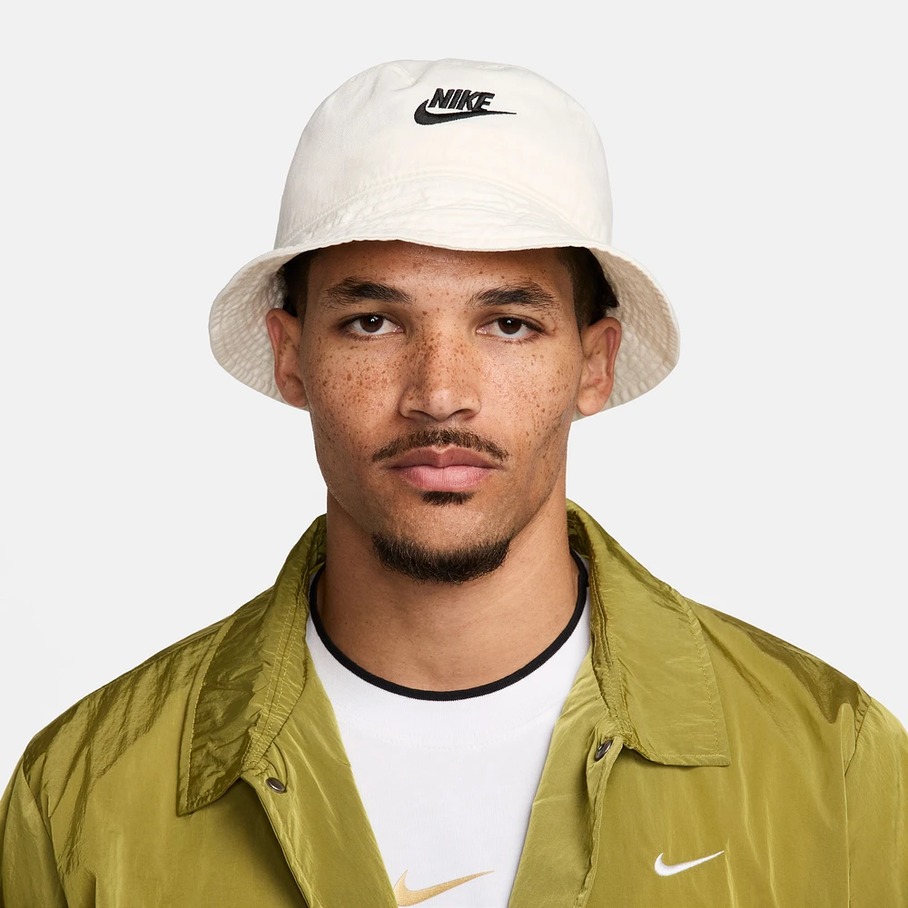 Chapeau bob unisexe Nike Apex Futura délavé crème