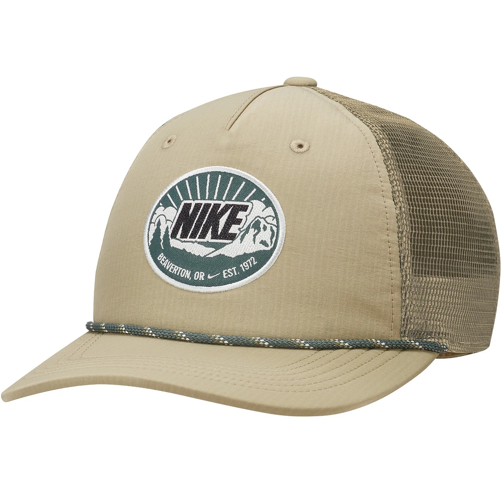 Casquette réglable unisexe Nike Olive Outdoor Rise Trucker