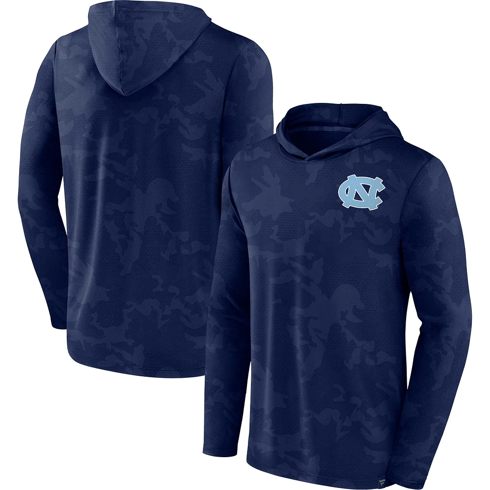 T-shirt à capuche camouflage Fanatics Navy North Carolina Tar Heels pour hommes