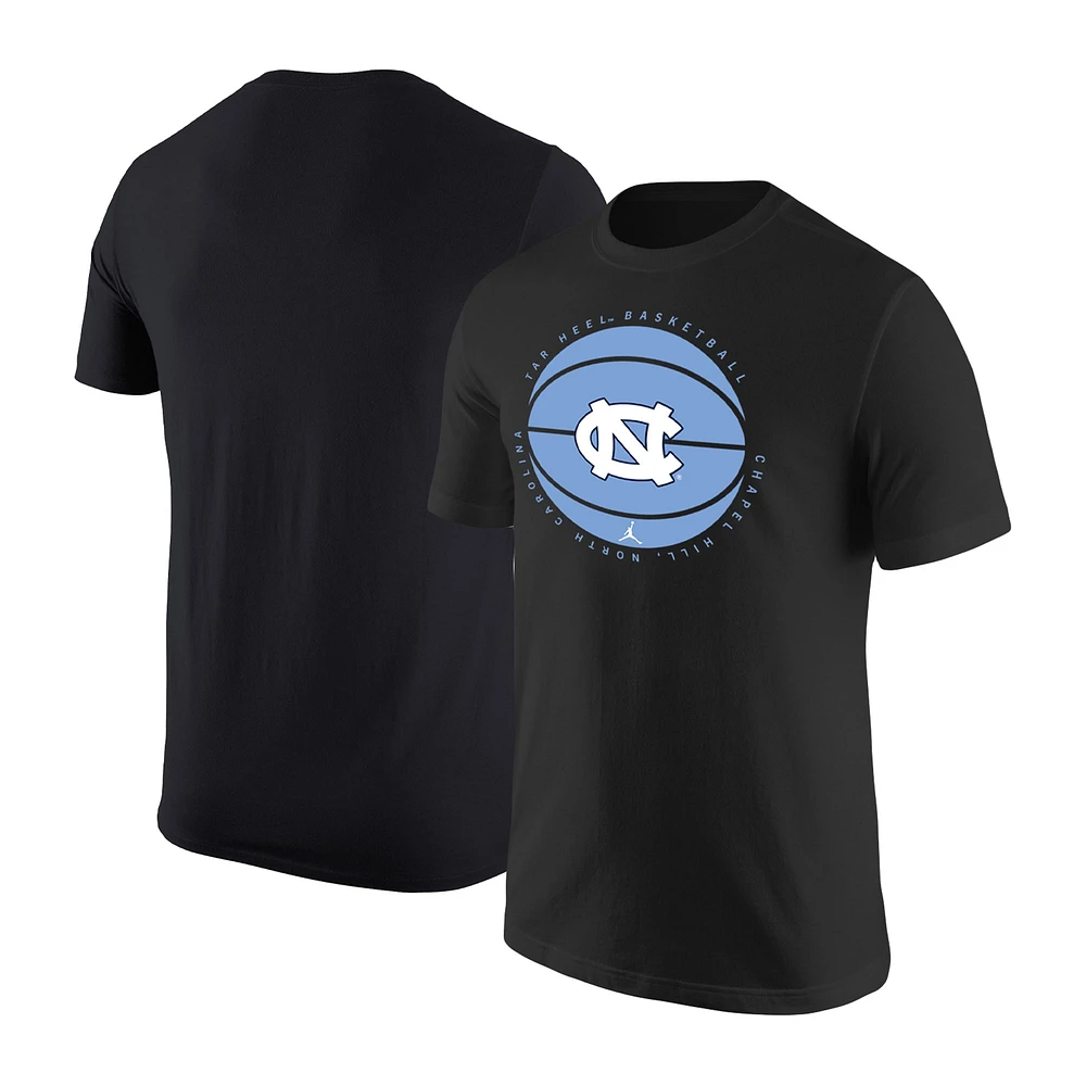 T-shirt Jordan Brand noir avec logo de basket-ball North Carolina Tar Heels pour hommes