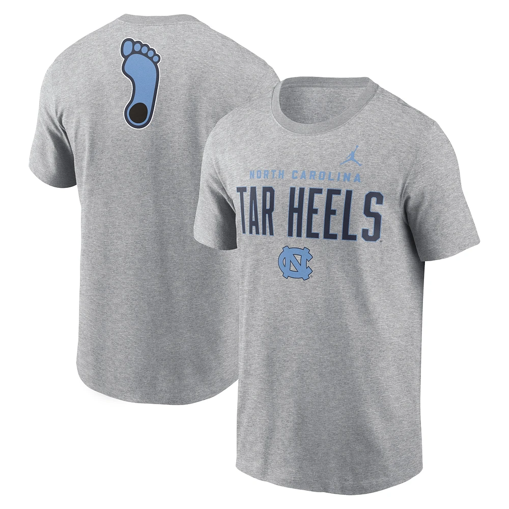 T-shirt Jordan Brand Heather Grey North Carolina Tar Heels Campus 2-Hit Primary Mascot pour homme