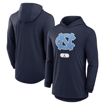 T-shirt à capuche manches longues et pour homme Jordan Brand Navy North Carolina Tar Heels