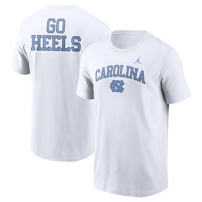 T-shirt Jordan Brand blanc pour homme avec logo Blitz 2-Hit des Tar Heels de Caroline du Nord