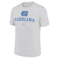 T-shirt Jordan Brand pour homme, blanc, North Carolina Tar Heels Primetime Velocity