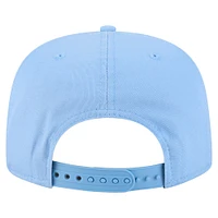 Casquette snapback de golfeur New Era bleu Caroline du Nord Tar Heels Adventure Team Text pour homme