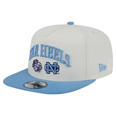Casquette à visière plate New Era blanche pour homme, modèle universitaire 9FIFTY des Tar Heels de Caroline du Nord