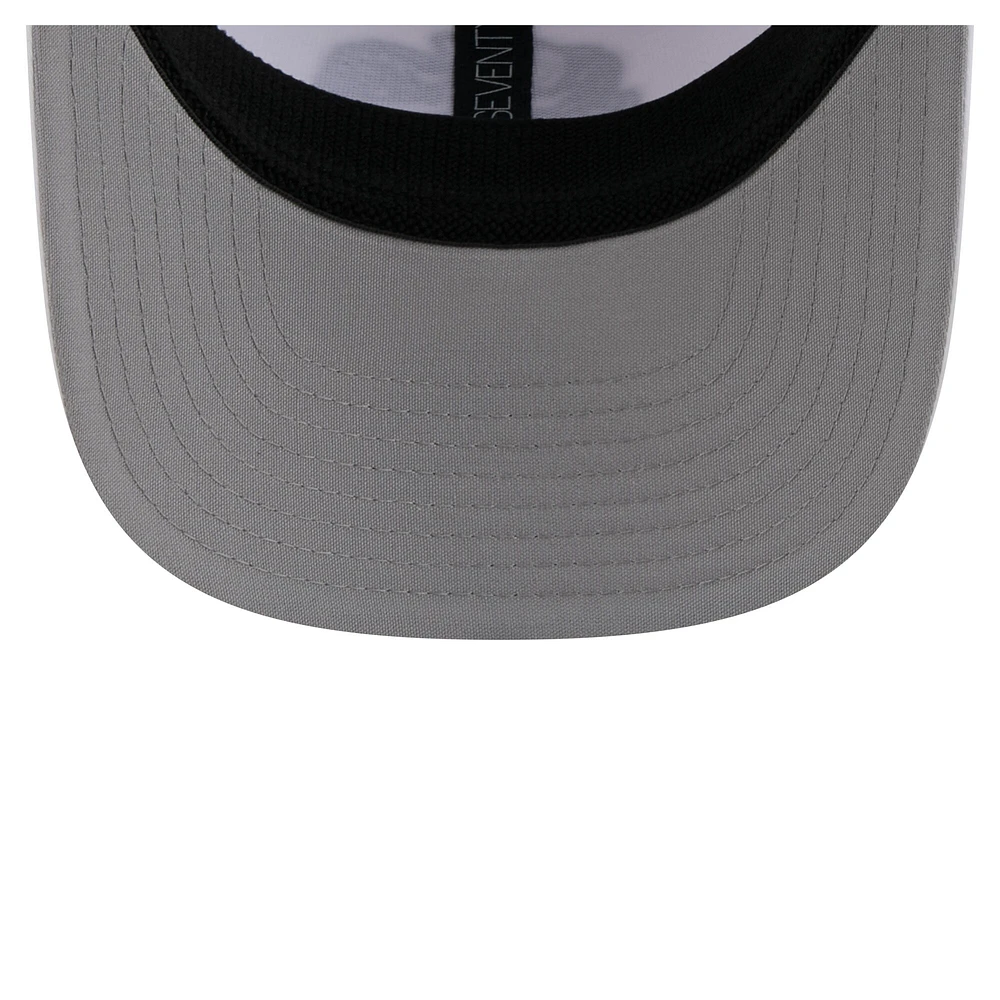 Men's New Era White North Carolina Tar Heels Perform Vault 9SEVENTY Stretch-Snap Hat
