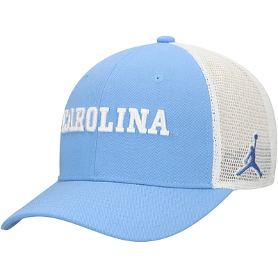 Casquette ajustable Nike Carolina Blue/White North Tar Heels Rise Trucker Performance pour homme