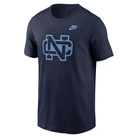 T-shirt Nike bleu marine pour homme avec logo alternatif des Tar Heels de Caroline du Nord