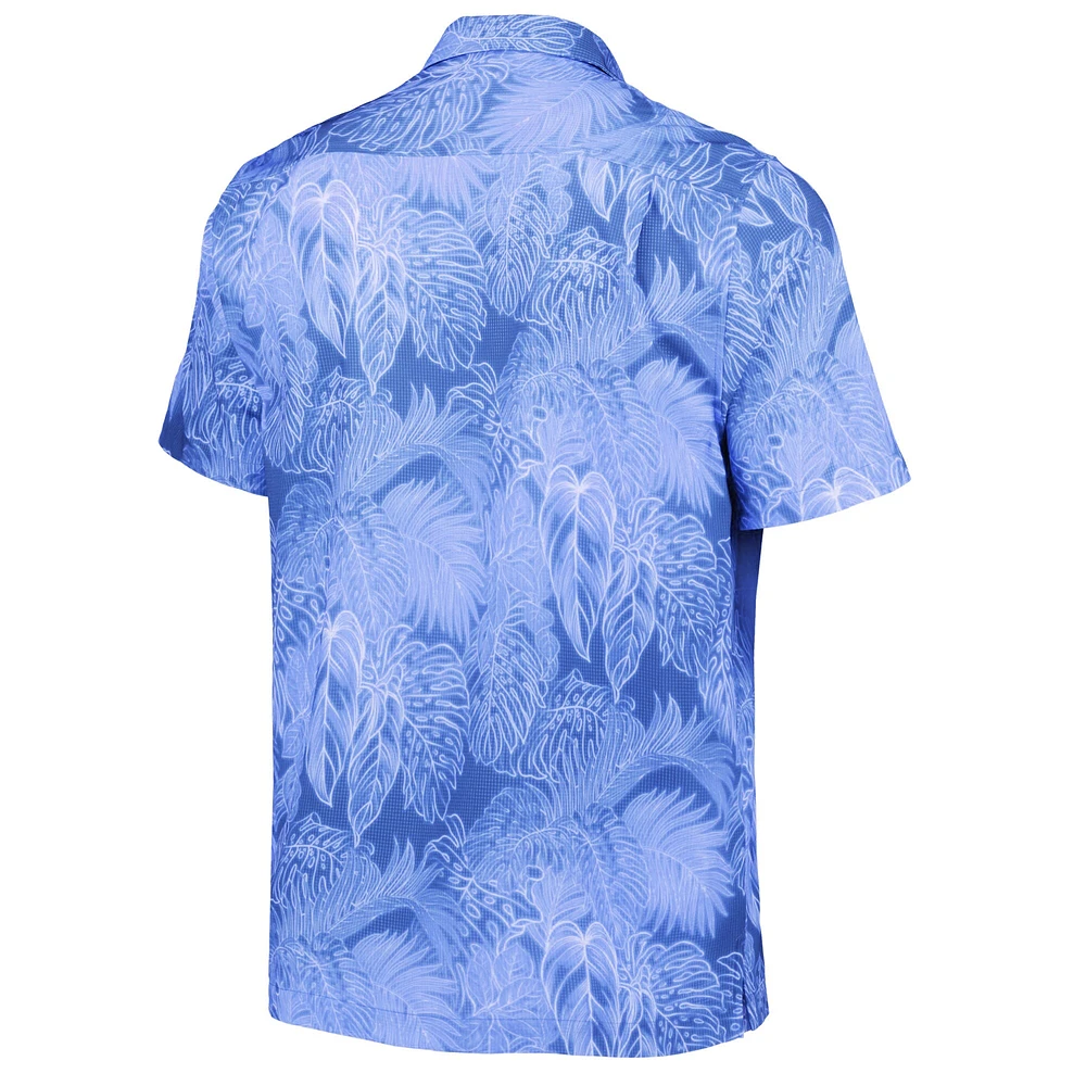 Chemise boutonnée Tommy Bahama pour hommes, bleu clair, North Carolina Tar Heels Coast Luminescent Fronds Camp