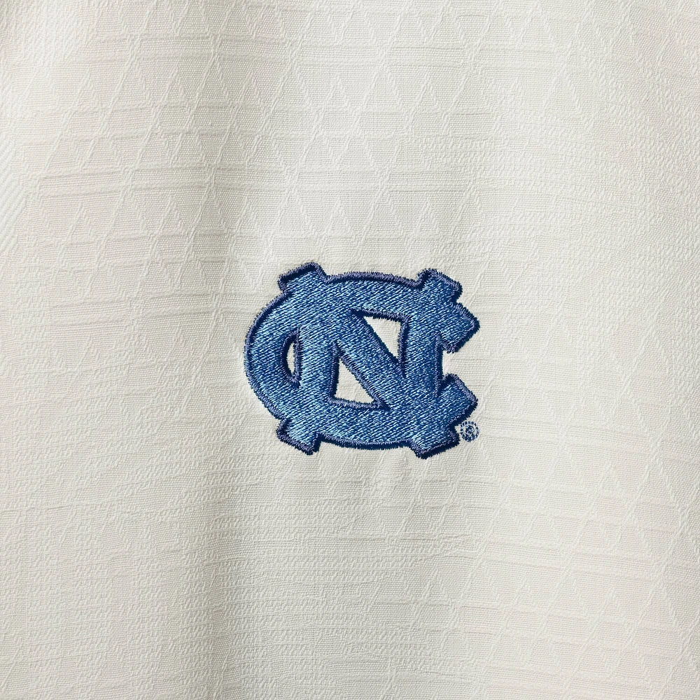 Chemise boutonnée Tommy Bahama pour hommes, blanche, Caroline du Nord, Tar Heels, Run Like You Stole It Camp