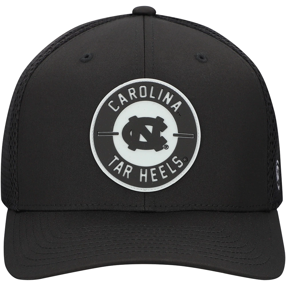 Casquette extensible noire pour homme Top of the World avec patch Abbot des Tar Heels de Caroline du Nord