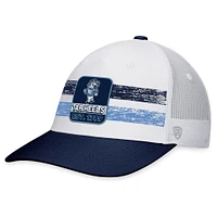 Men's Top of the World White/Navy North Carolina Tar Heels Retro Fade Snapback Hat