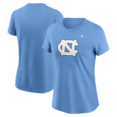 T-shirt Jordan Brand bleu clair pour femme avec logo Primetime des North Carolina Tar Heels