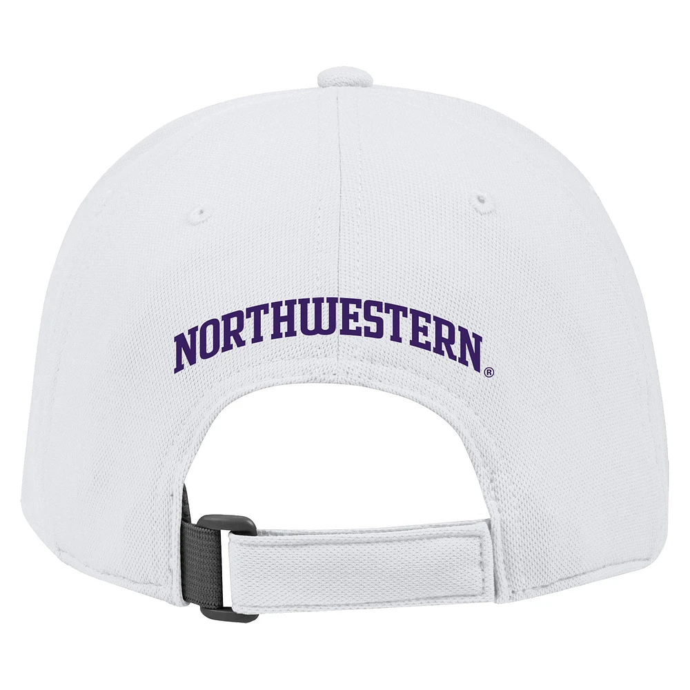 Casquette réglable Iso-Chill blanche Northwestern Wildcats Blitzing Accent pour hommes Under Armour