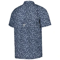 Chemise boutonnée Columbia Navy Notre Dame Fighting Irish Super Slack Tide Omni-Shade Team pour homme