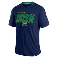 T-shirt bleu marine pour homme Fanatics Notre Dame Fighting Irish Defender Fade Slant