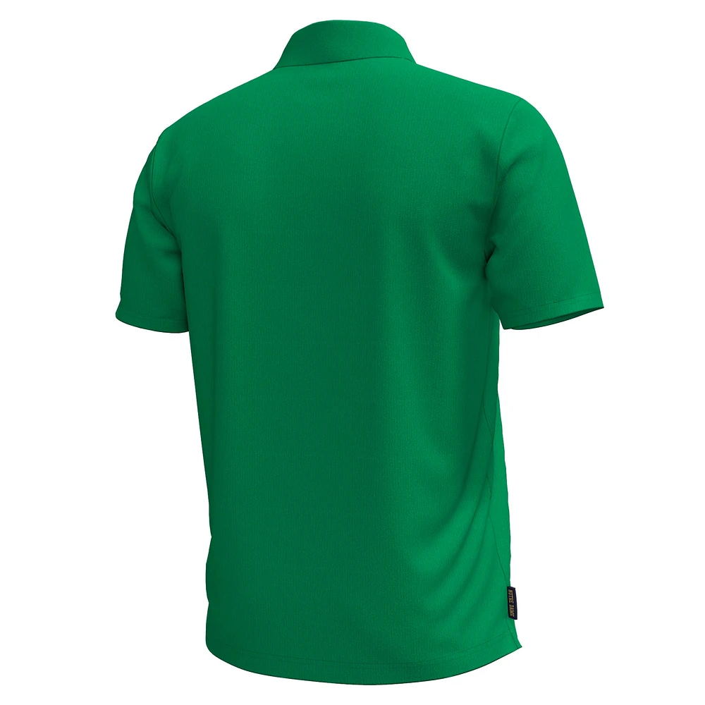 Under Armour Kelly Green Notre Dame Fighting Irish Playoff Chest Stripe Performance Polo pour hommes