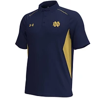 Polo Performance Under Armour bleu marine pour homme Notre Dame Fighting Irish Title