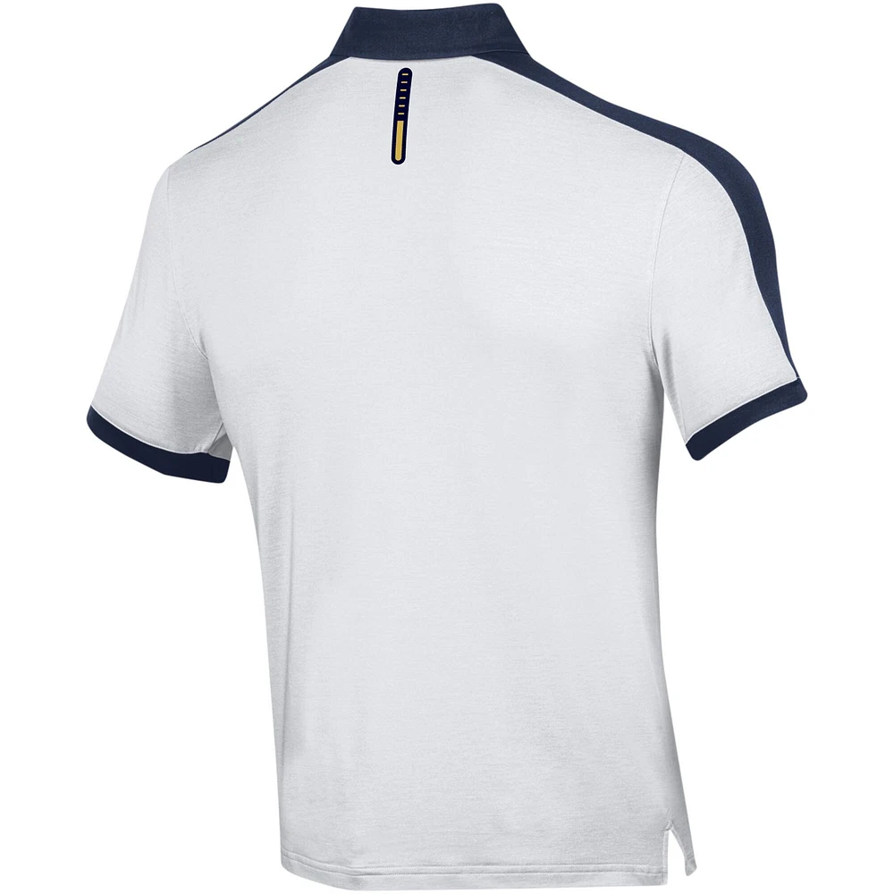 Polo blanc Under Armour Notre Dame Fighting Irish Trophy pour hommes