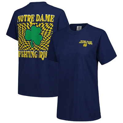 T-shirt mascotte à carreaux bleu marine Notre Dame Fighting Irish Comfort Colors pour femmes