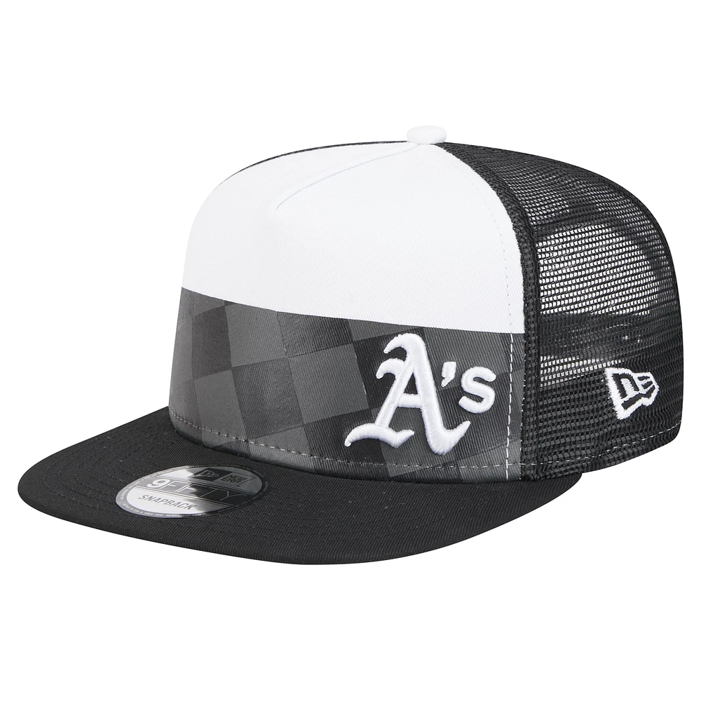 Casquette à visière noire Checkmate Trucker 9FIFTY Snapback des Oakland Athletics de New Era pour homme