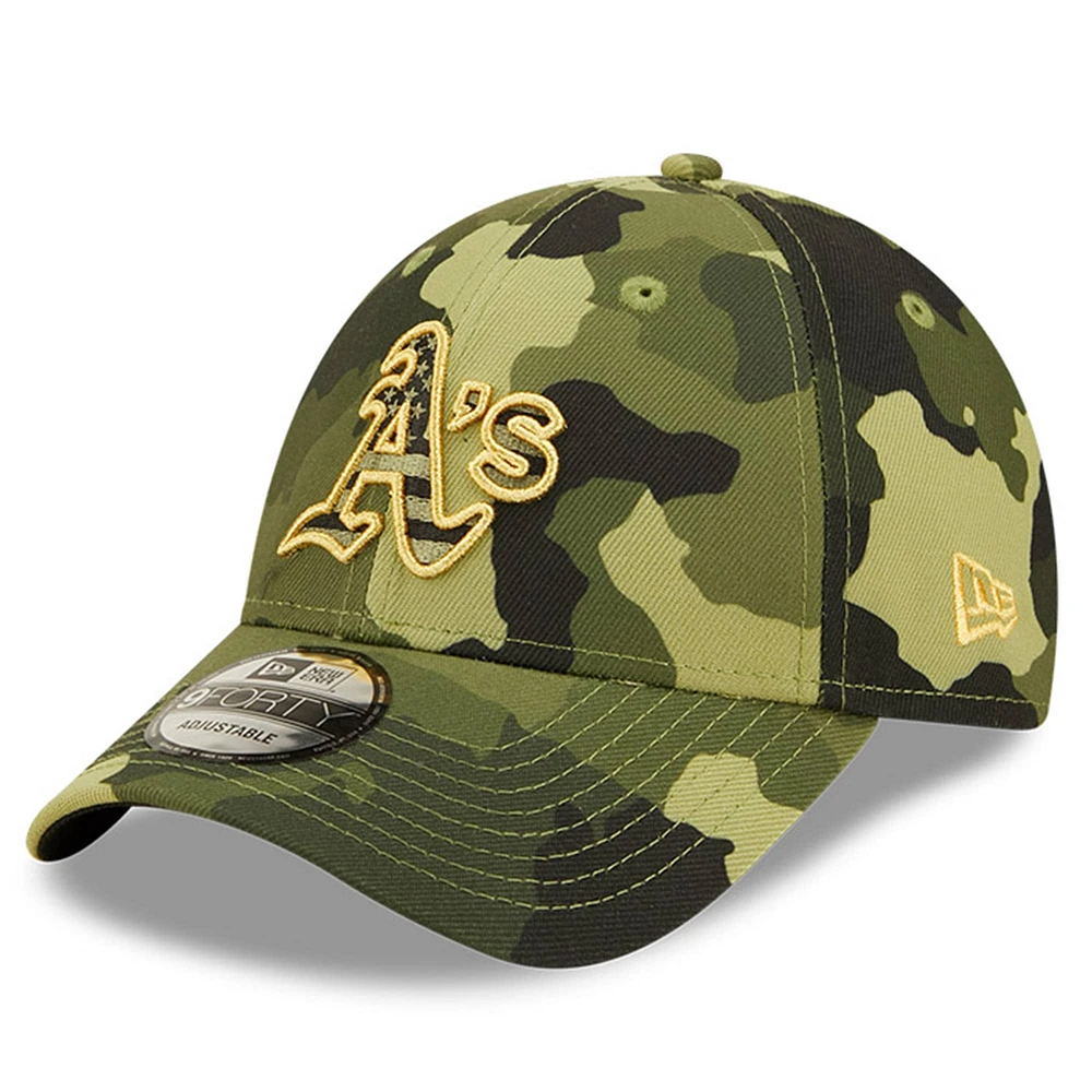 Casquette ajustable à visière arrière 9FORTY Camo Oakland Athletics 2022 Armed Forces Day de New Era pour homme