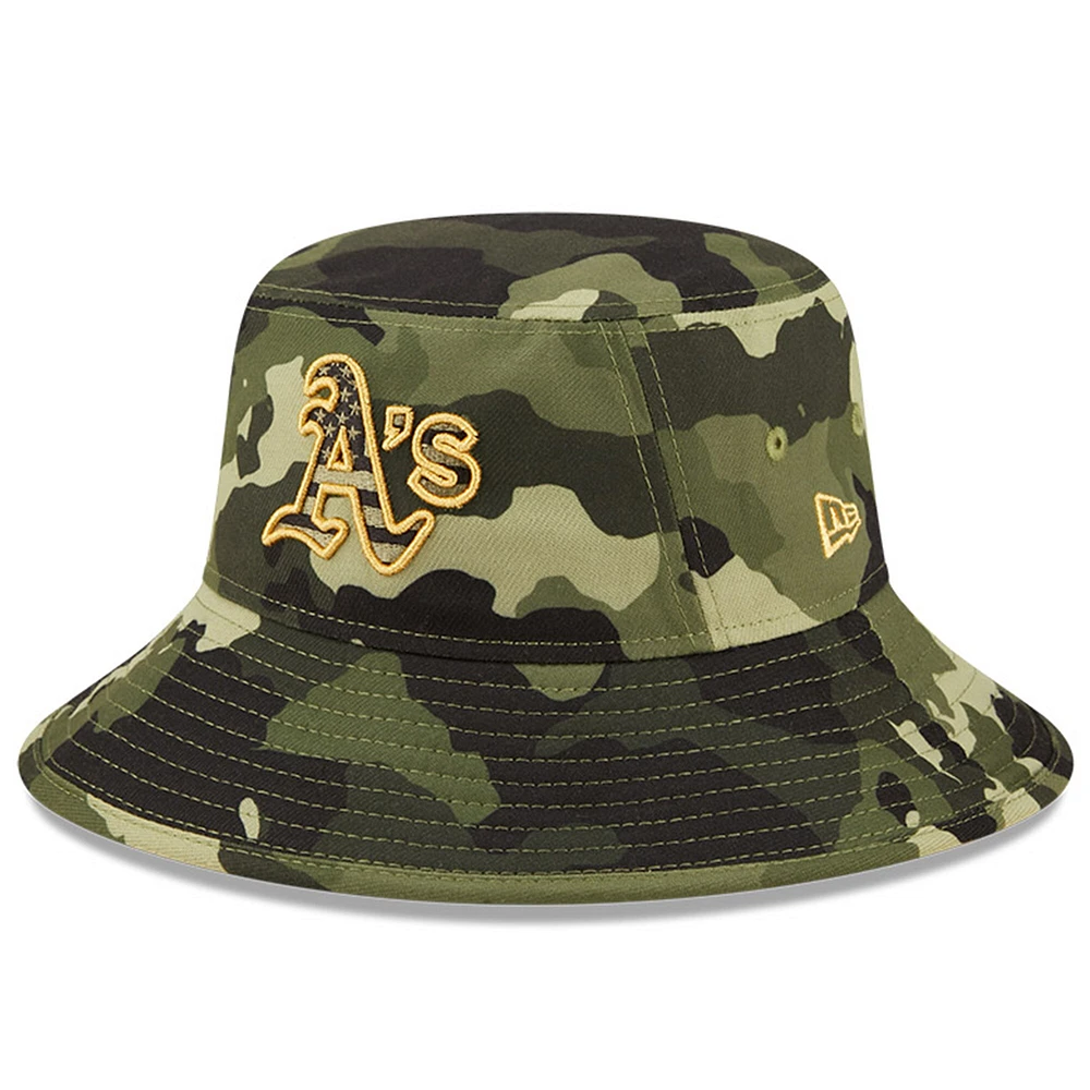 Chapeau bob camouflage Oakland Athletics 2022 Armed Forces Day de New Era pour homme