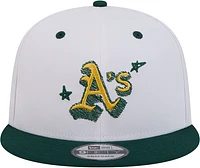 Casquette Snapback officielle Oakland Athletics Doodles 9FIFTY de New Era pour homme blanche