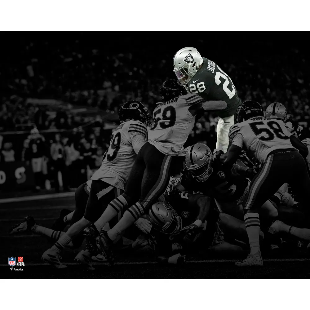 Lids Josh Jacobs Oakland Raiders Fanatics Authentic Unsigned 16' x 20'  Touchdown Dive Spotlight Photograph