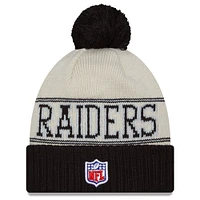 NWC OAKRAID GRIS NWC FA23 NFL SIDELINE HISTORIC CUFFED POM KNIT HATMENPOC