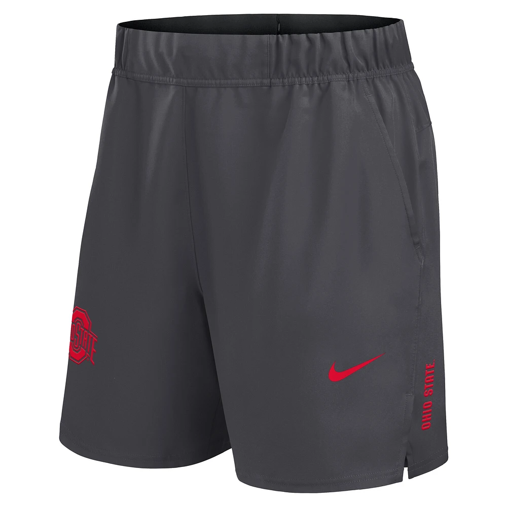 Short Nike Primetime Woven Victory Performance pour homme, couleur charbon Ohio State Buckeyes