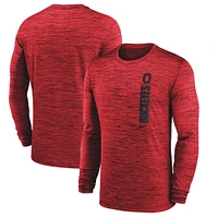T-shirt à manches longues Nike Scarlet Ohio State Buckeyes Sideline Velocity Performance pour homme