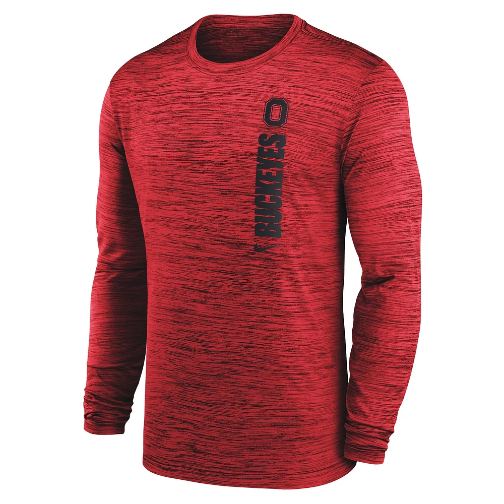T-shirt à manches longues Nike Scarlet Ohio State Buckeyes Sideline Velocity Performance pour homme