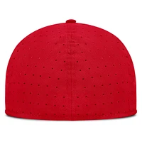 Casquette ajustée True Performance On-Field Dugout des Ohio State Buckeyes de Nike Scarlet pour homme