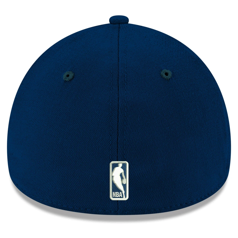 Men's New Era Navy Oklahoma City Thunder Team Classic 39THIRTY Flex Hat