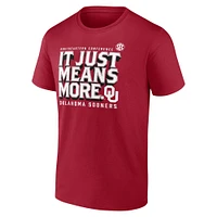 T-shirt Fanatics Crimson Oklahoma Sooners SEC pour hommes, cela signifie juste plus