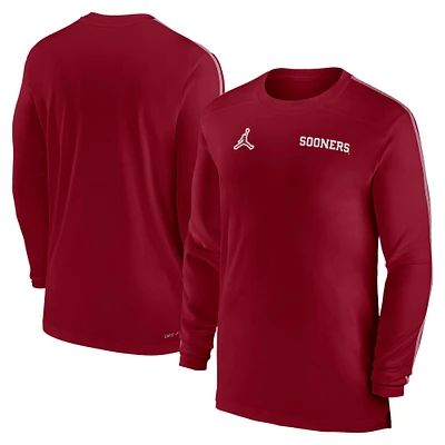 T-shirt à manches longues Jordan Brand Crimson Oklahoma Sooners 2024 Sideline Coach UV Performance pour hommes