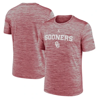 T-shirt Jordan Brand Crimson Oklahoma Sooners 2025 Performance pour homme