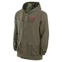 Veste militaire à capuche entièrement pressionnée pour homme Jordan Brand Olive Oklahoma Sooners 2024 Military Appreciation