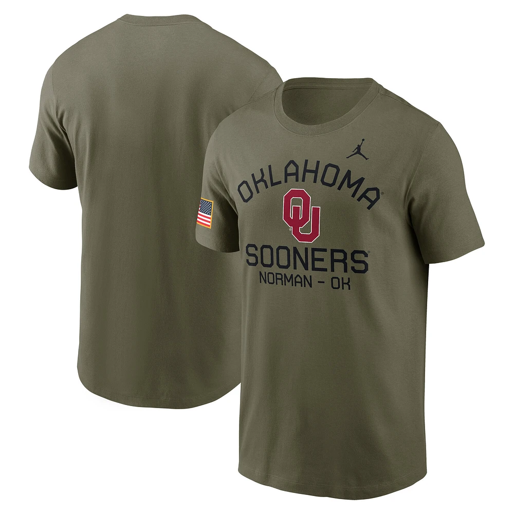 T-shirt de performance militaire Jordan Brand Olive Oklahoma Sooners 2024 pour homme