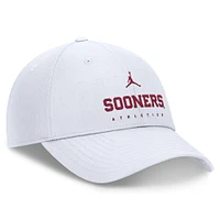 Casquette ajustable Jordan Brand Oklahoma Sooners 2024/25 On-Field Club Performance pour homme, blanche