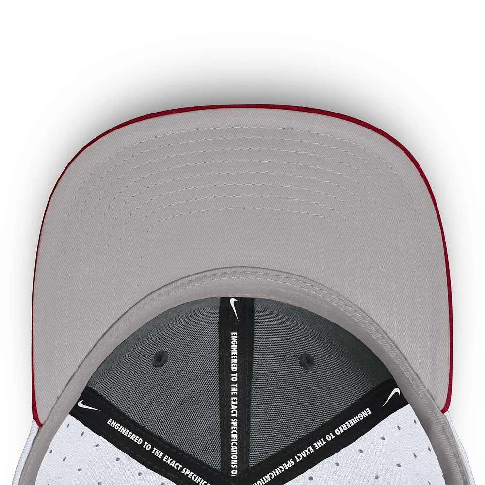 Casquette ajustée Nike True Performance On-Field Dugout des Oklahoma Sooners pour homme