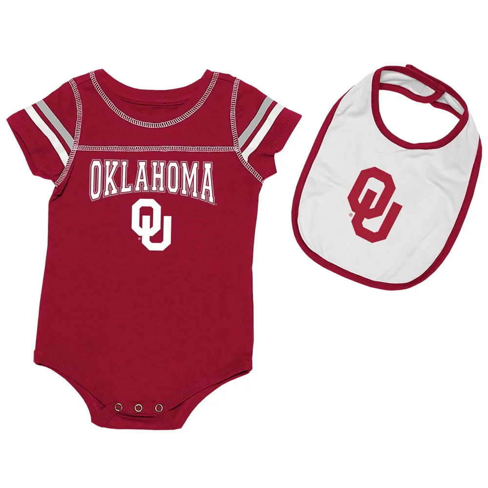 Ensemble deux-pièces et bavoir Colosseum Crimson/White Oklahoma Sooners Chocolate pour nouveau-nés nourrissons