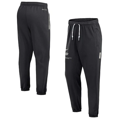 Pantalon de performance voyage Nike noir pour homme Oklahoma State Cowboys